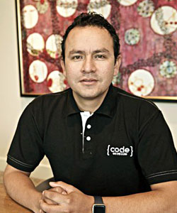 KENNY EDWIN LAZO JARA. Director General de Code en mi Cole Perú. Líder de la Mesa de Pensamiento Computacional Latinoamérica.